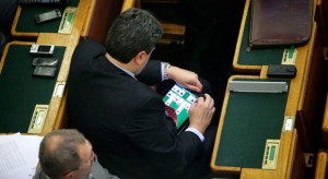 Válság van: csak pár politikus kap iPadet