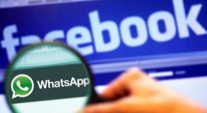Mobiltelefonos üzenetküldő szolgáltatás felvásárlására készül a Facebook