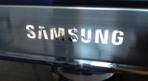 Három százalékos részesedést vásárol a Sharpban a Samsung