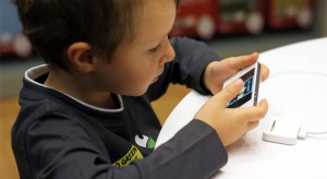 Már a kisgyerekeknél is előfordul az okostelefon-függőség