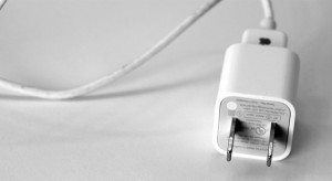 USB töltőnk megfertőzheti iPhone-unkat!