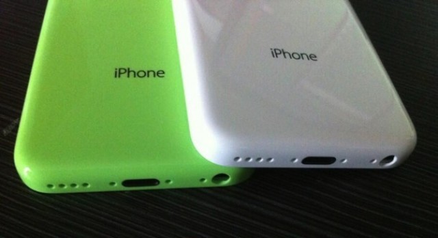 Műanyag iPhone vs. iPhone 3GS vs. iPhone 5 vs. iPod