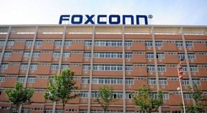 Pár napja óriási tömegverekedés volt a Foxconn gyárában!