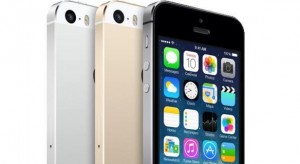 Holnaptól megvásárolhatóak a független iPhone készülékek az APR-ektől