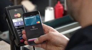 Újabb szolgáltatásokkal bővítené ki az iPhone 6 NFC lehetőségeit az Apple
