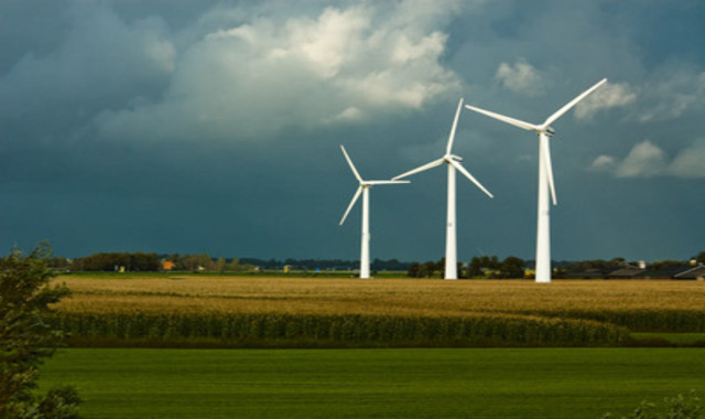 wind-farms-800-shutterstock-5053603_640x380