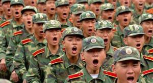 Tilos a Watch és az egyéb viselhetők használata a kínai katonáknak