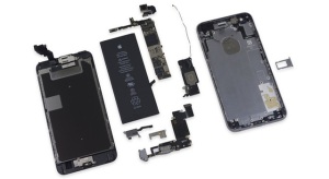 Az iPhone 6S Plus-ra is lecsapott az iFixit