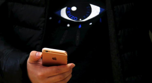 Megelőzhetőek lennének a terrortámadások, ha az Apple nem titkosítana?