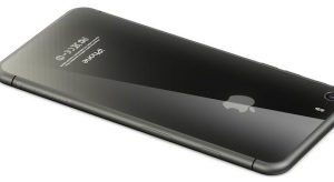 Teljesen üvegborítású iPhone modellt gyárt a Foxconn