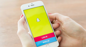Hamarosan érkezik az Apple saját Snapchat szolgáltatása