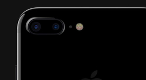 Az iPhone 7 Plus kamerái miatt perlik az Apple-t