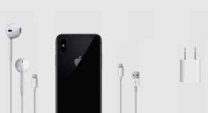 Pletyka: továbbra sem vált USB C-re az Apple, marad az 5W-os adapter az iPhone XI-nél
