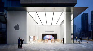 Az összes kínai Apple Store-t bezárja egy hétre az Apple