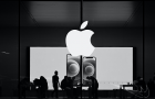 Újra elkezdte bezárni amerikai üzleteit az Apple